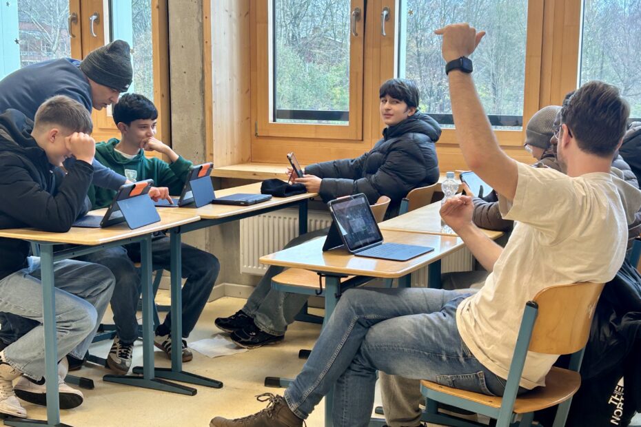 25-11_Boso_Hackerscool01